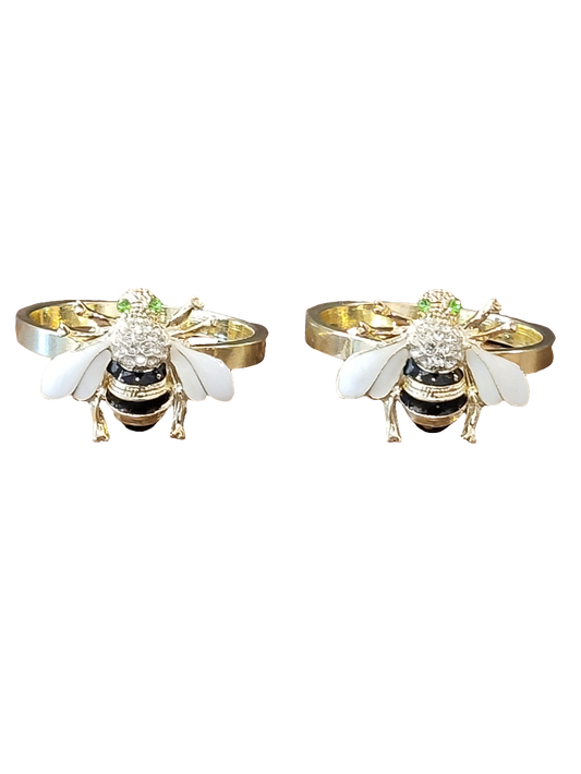 Cream Bee napkin ring