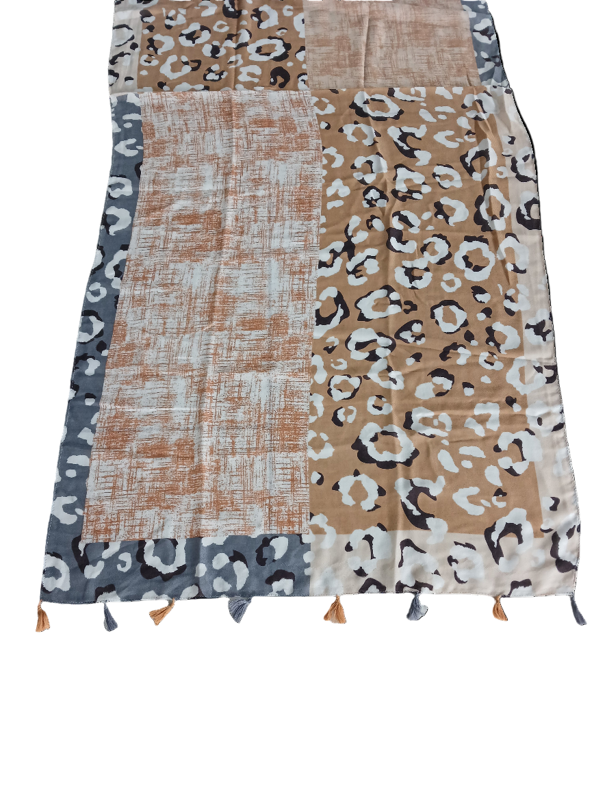 Beige/grey Leopard print scarf