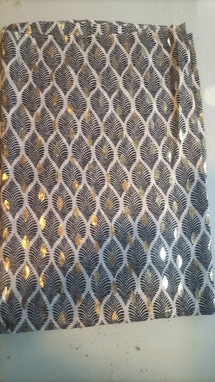 Black leaf print scarf with gold pattern