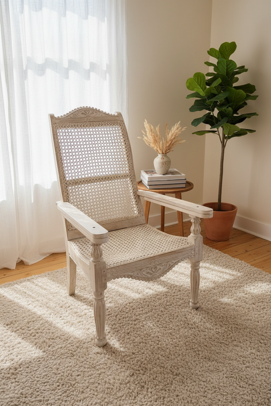 BR RUSTIC WHITE CURVED LAMU CHAIR