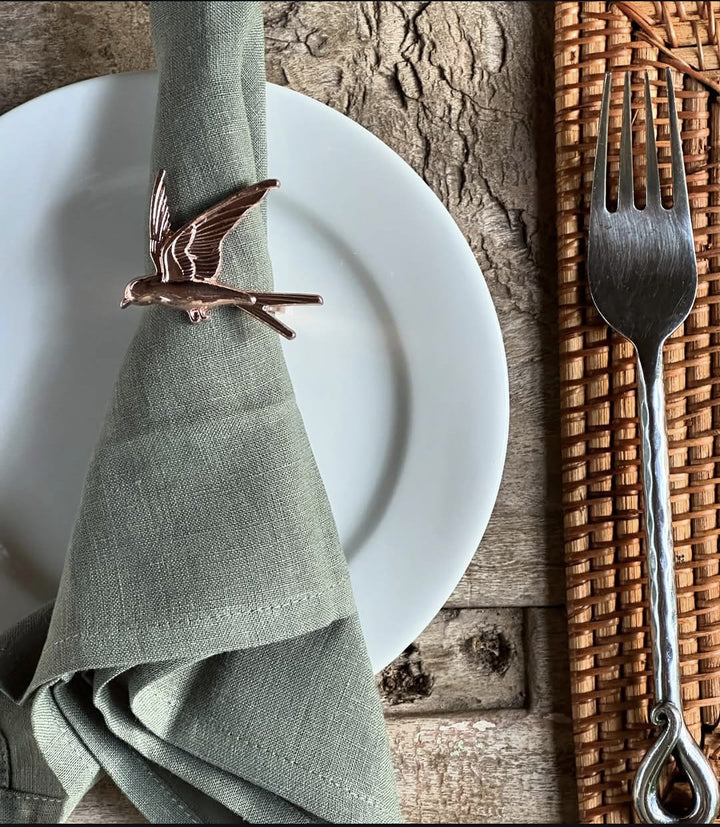 Kitchen & Dining
