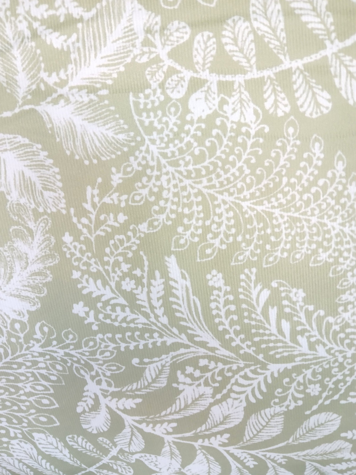 BR TABLE CLOTH