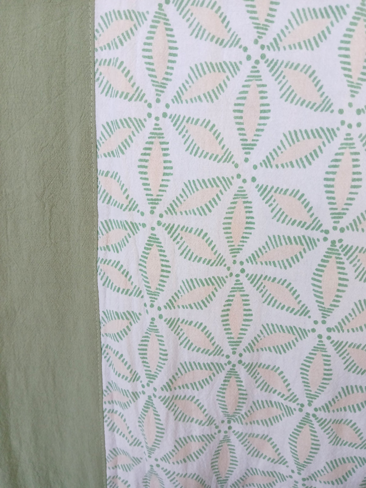 BR TABLE CLOTH