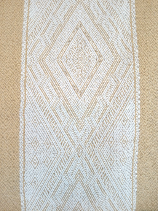 BR TABLE RUNNER