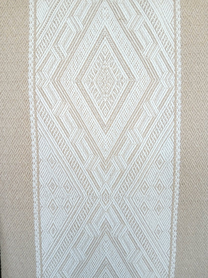 BR TABLE RUNNER