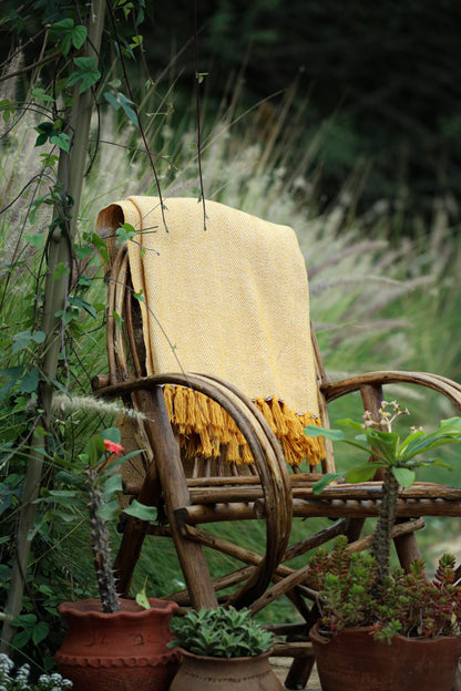 NATURAL COTTON TWO TONE YELLOW THROW