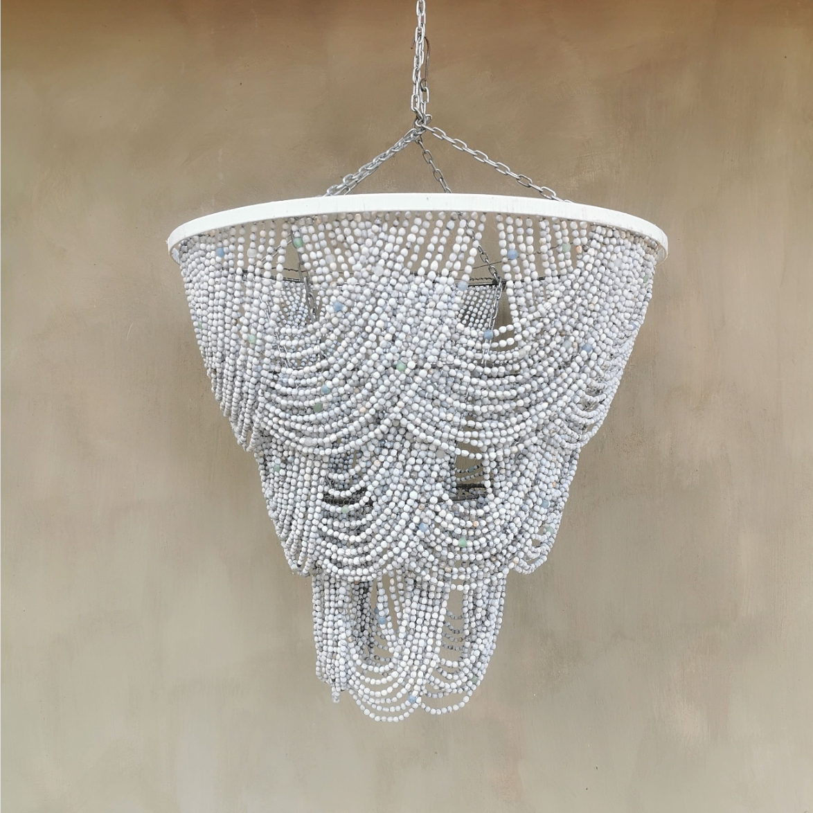 Katundu large grey seed looped chandelier