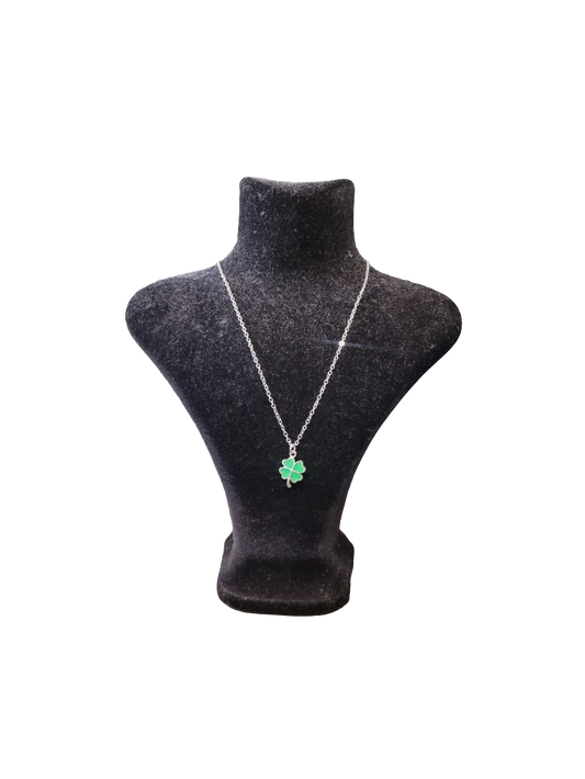 Br clover necklace