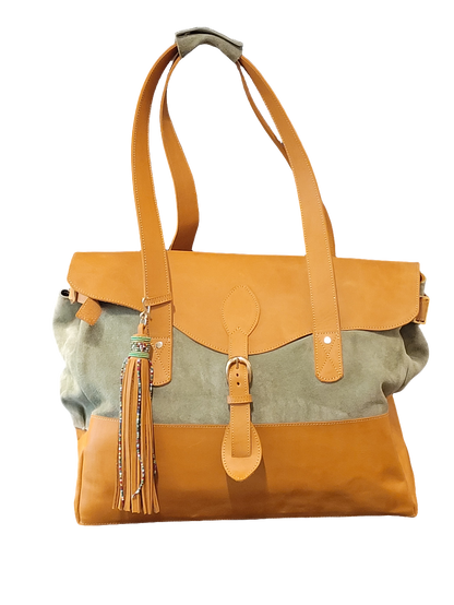 BR Weekender Tan and Green Bag