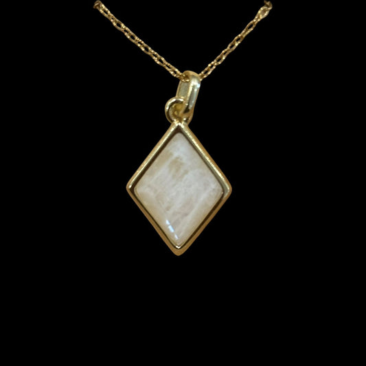 estones esc264 rainbow moonstone pendant