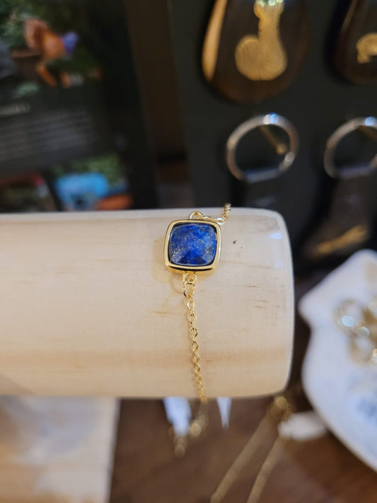 Estones ESB024-NM Lapis lazuli bracelet
