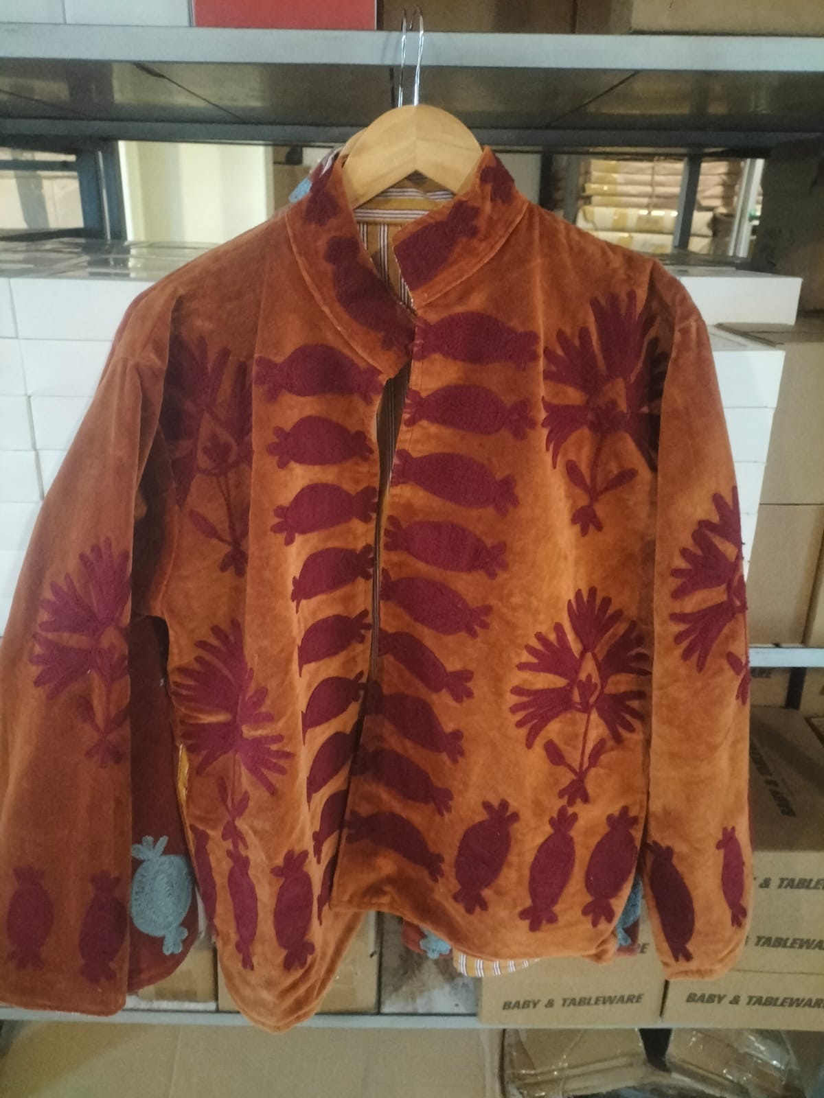 Dirt brown jacket with maroon embroidery