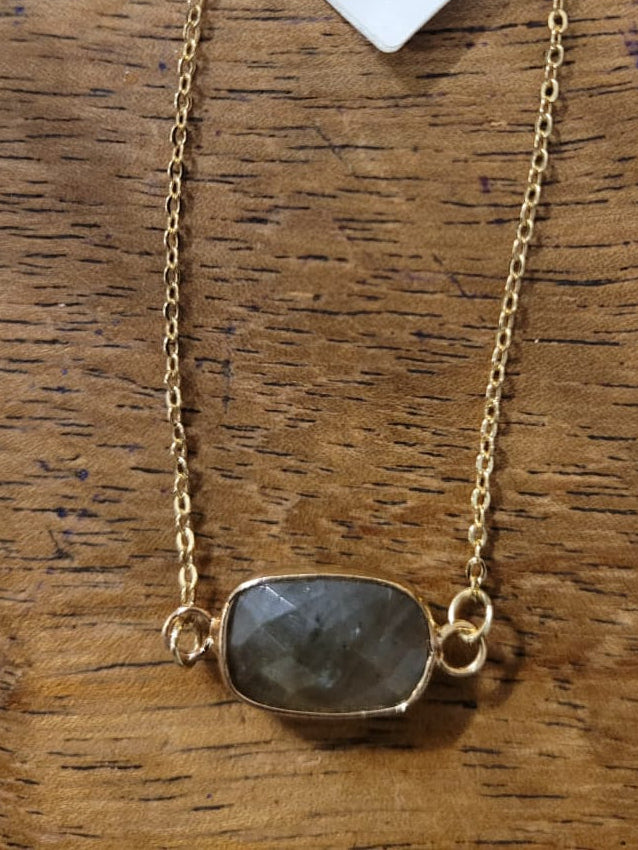 Estones ESB020-NM Labradorite bracelet