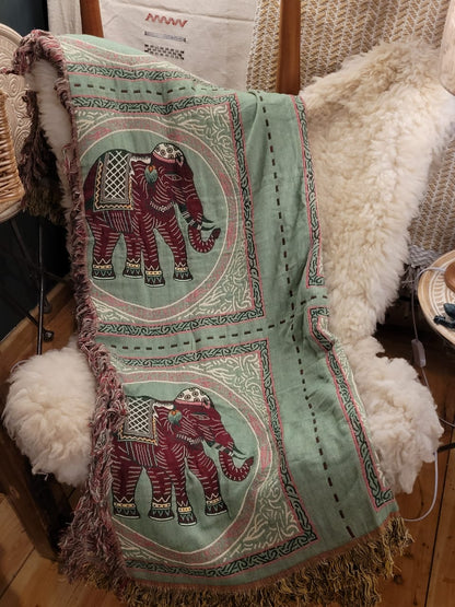 BR ELEPHANT THROW