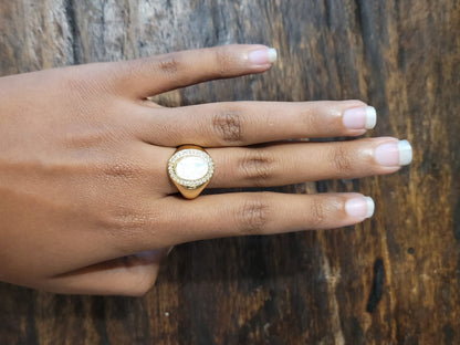 Estones ESR012-NM  Carved mother of pearl ring in 22kgp